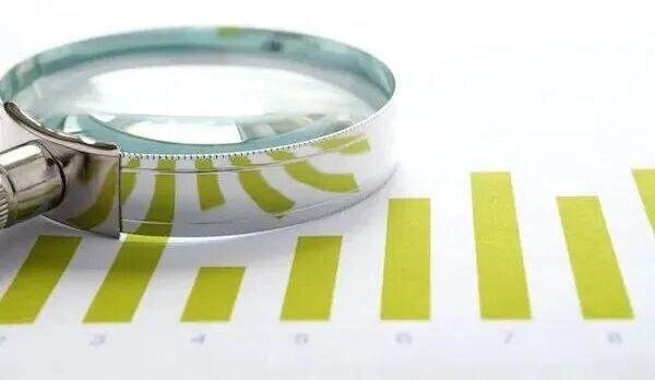 香水大王颖通控股遭遇“审计劫”：刚募资便预付7000万港元，上市9个月就换审计师  第1张