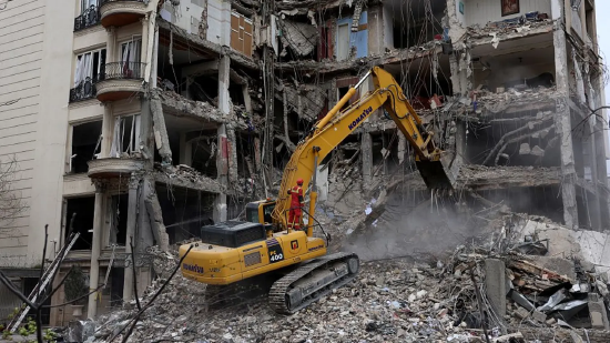 鲁比尼:特朗普或将升级伊朗战争,恐引发“1970年代式滞胀” 第2张 鲁比尼:特朗普或将升级伊朗战争,恐引发“1970年代式滞胀” 第2张