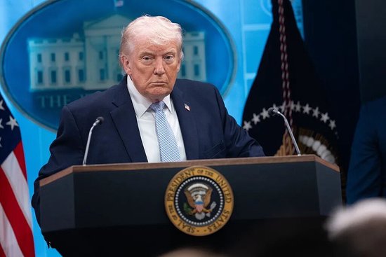 特朗普称伊朗人愿为自由忍受轰炸 第1张 特朗普称伊朗人愿为自由忍受轰炸 第1张