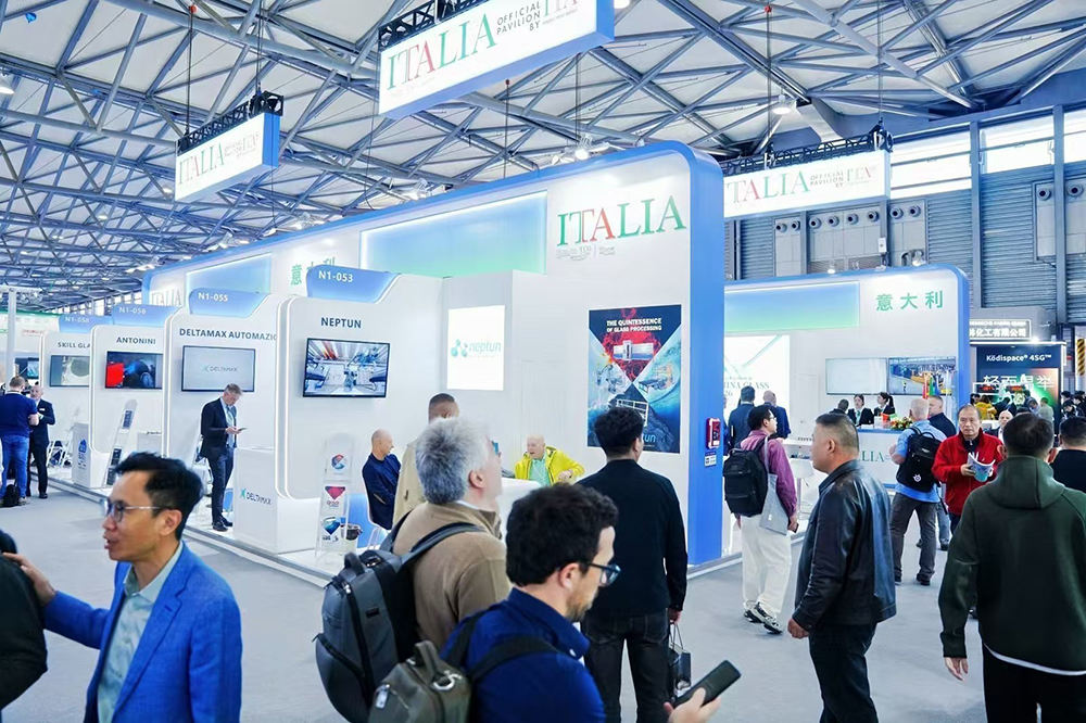 当玻璃制造遇见意大利方案:CHINA GLASS 2026上的创新答卷 第4张 当玻璃制造遇见意大利方案:CHINA GLASS 2026上的创新答卷 第4张