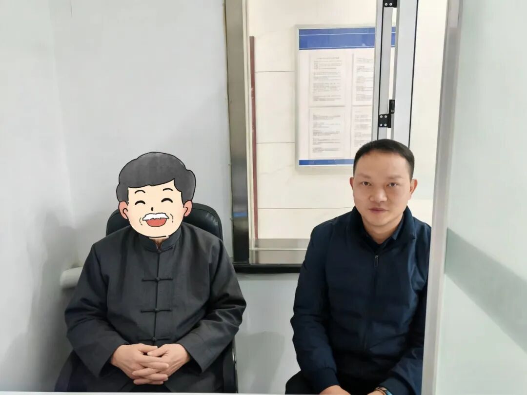 老人要买200克黄金，店员报警了！  第4张