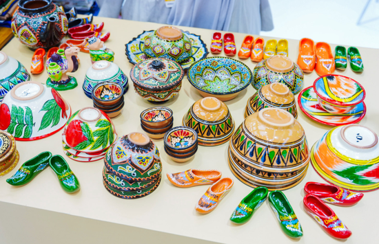 “绿地全球馆”携25款首发新品亮相第六届消博会，抢抓海南自贸港封关后首展机遇，服务高水平对外开放  第4张